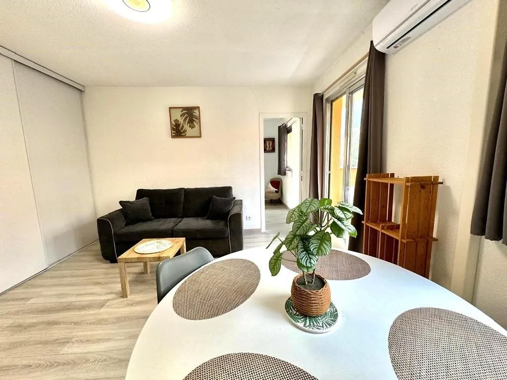 Apartment Mediterranee, 2 Pieces Tres Calme, Clime, Centre Ville Menton France